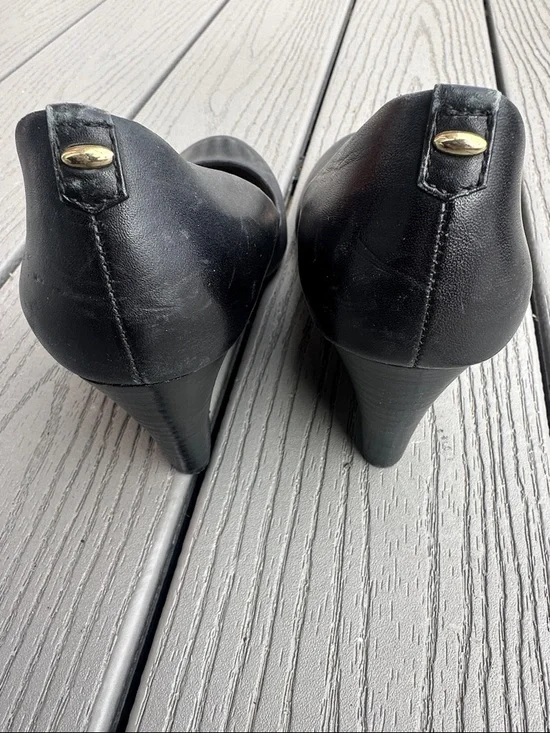 ALDO Black Leather Women's Round-Toe Wedge - Picture 6 of 8